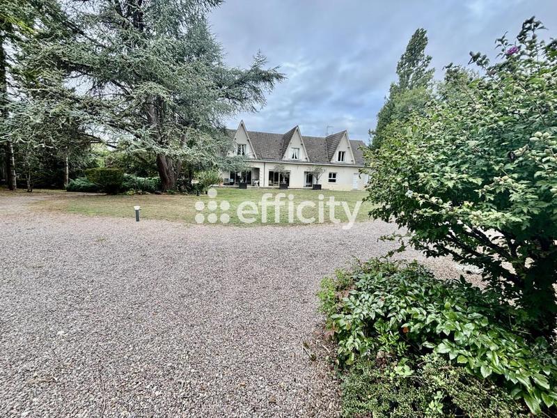 Villa - 340 m² - 15 pièces