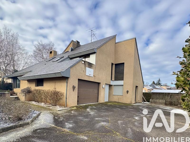 Maison de maîtres - 222 m² - 6 pièces