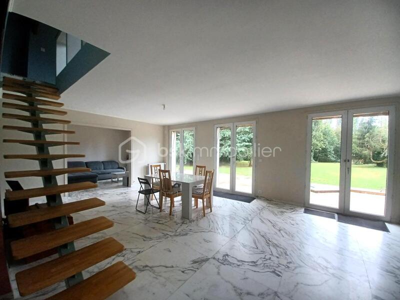 Maison - 158 m² - 5 pièces