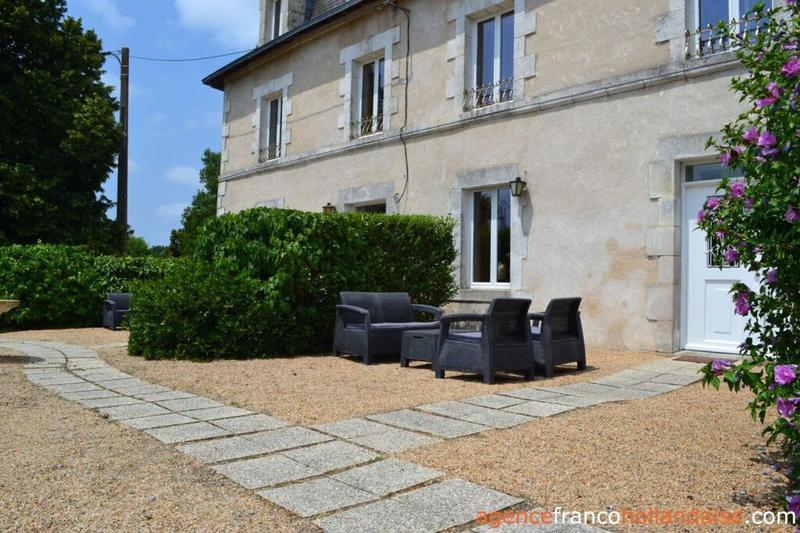 Maison - 340 m² - 18 pièces