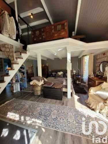 Maison de maîtres - 319 m² - 12 pièces