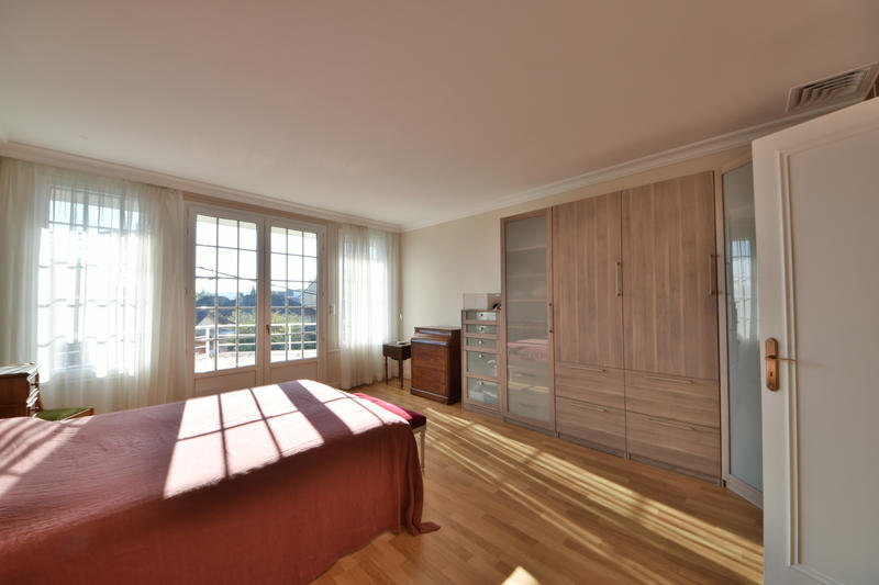 Maison - 175 m² - 7 pièces