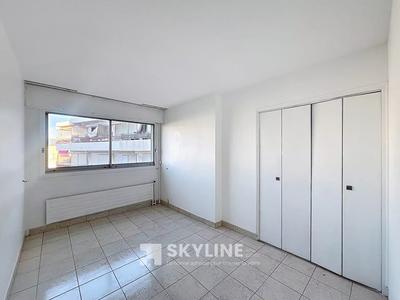 Appartement - 93 m² - 4 pièces