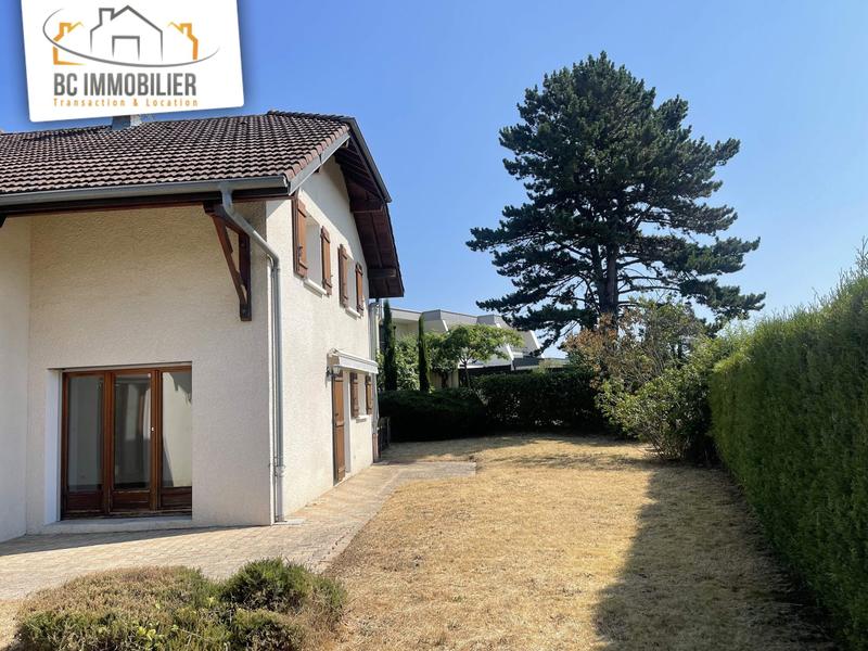 Maison traditionnelle - 130 m² - 4 pièces