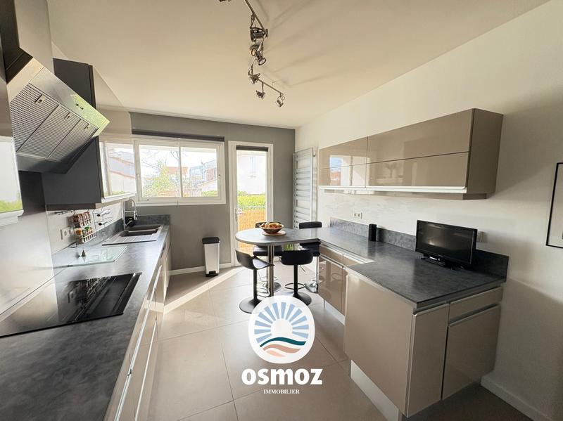 Maison - 166 m² - 6 pièces