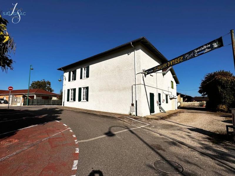 Local commercial - 234 m²