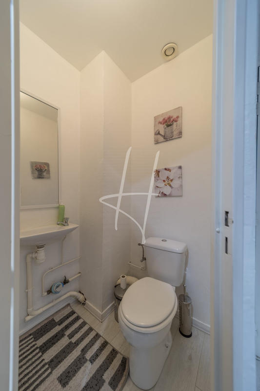 Bureau - 68 m² - 4 pièces