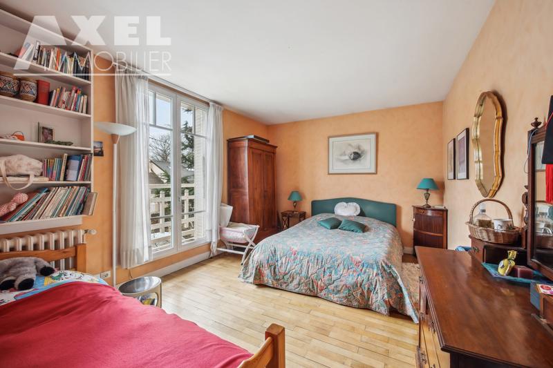 Maison - 212 m² - 6 pièces