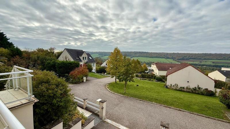 Maison - 197 m² - 8 pièces