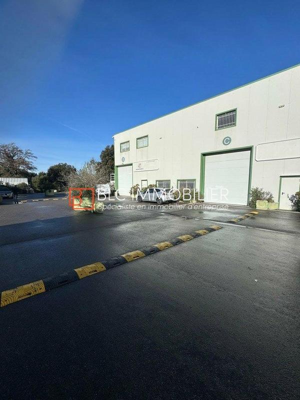 Atelier d'activités - 278 m²