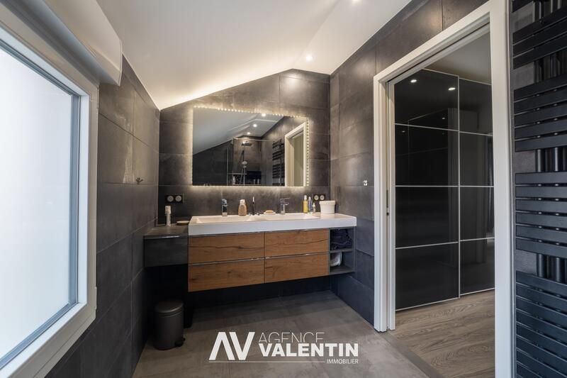 Maison - 140 m² - 6 pièces