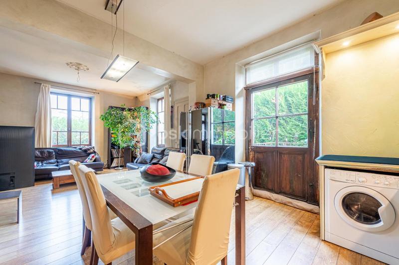 Appartement - 89 m² - 3 pièces