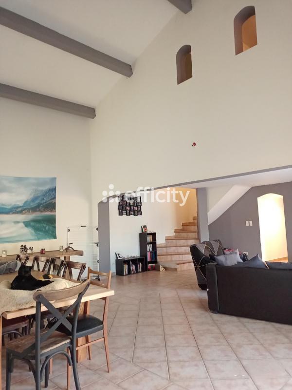 Mas - 316 m² - 10 pièces