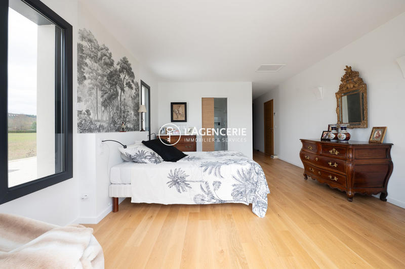 Maison - 170 m² - 5 pièces