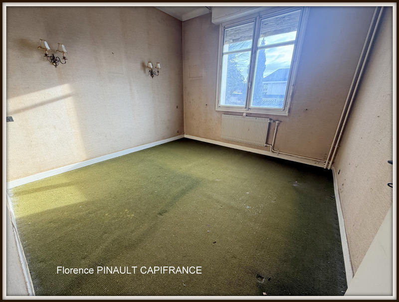 Maison - 176 m² - 8 pièces