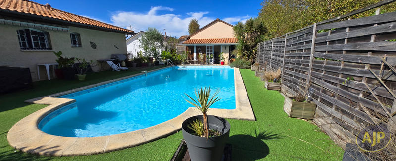 Maison - 117 m² - 5 pièces