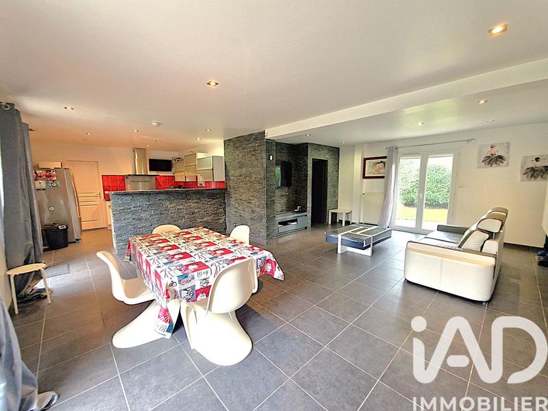 Maison - 160 m² - 8 pièces