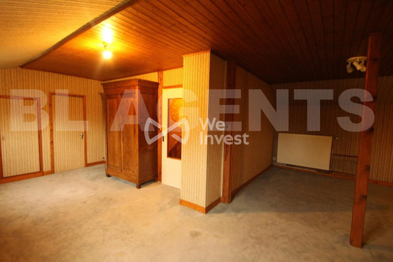 Maison - 275 m² - 6 pièces