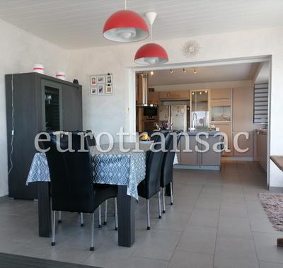 Maison - 134 m² - 4 pièces