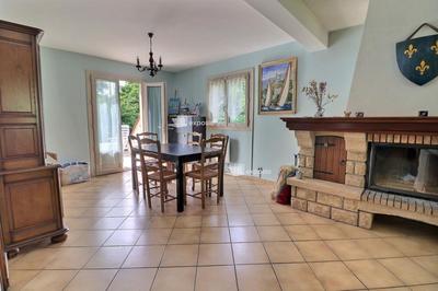 Maison - 171 m² - 9 pièces