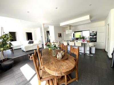 Maison - 150 m² - 7 pièces