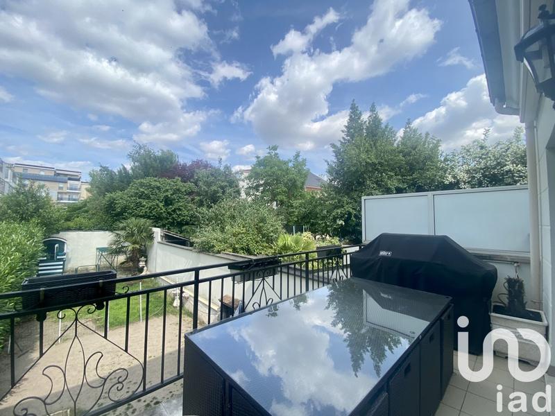 Maison - 207 m² - 5 pièces