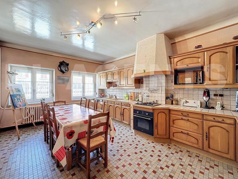 Maison de village - 284 m² - 13 pièces