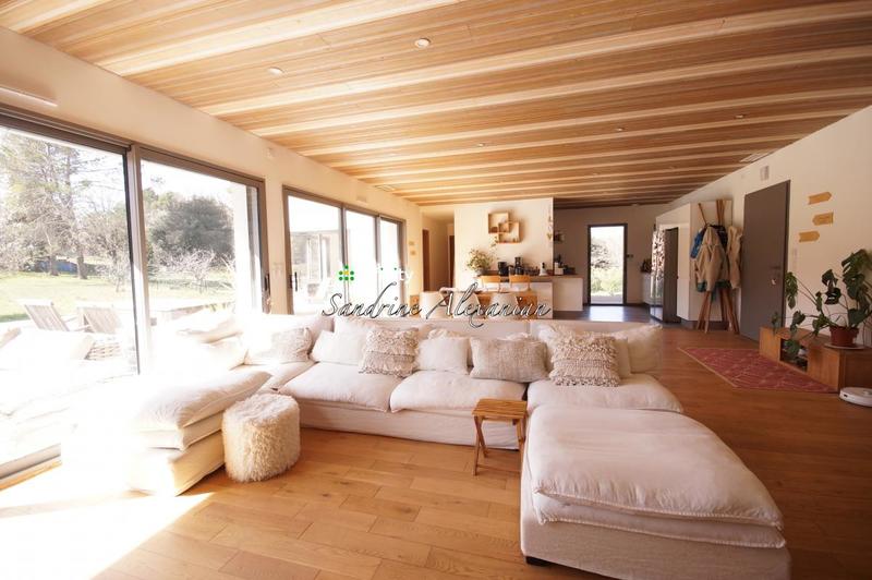 Maison - 155 m² - 6 pièces