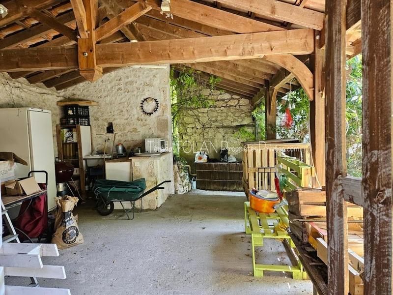 Maison - 324 m² - 10 pièces