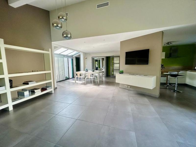 Villa - 156 m² - 6 pièces