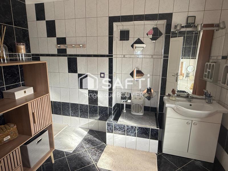 Maison - 132 m² - 7 pièces