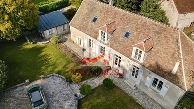 Demeure - 220 m² - 8 pièces