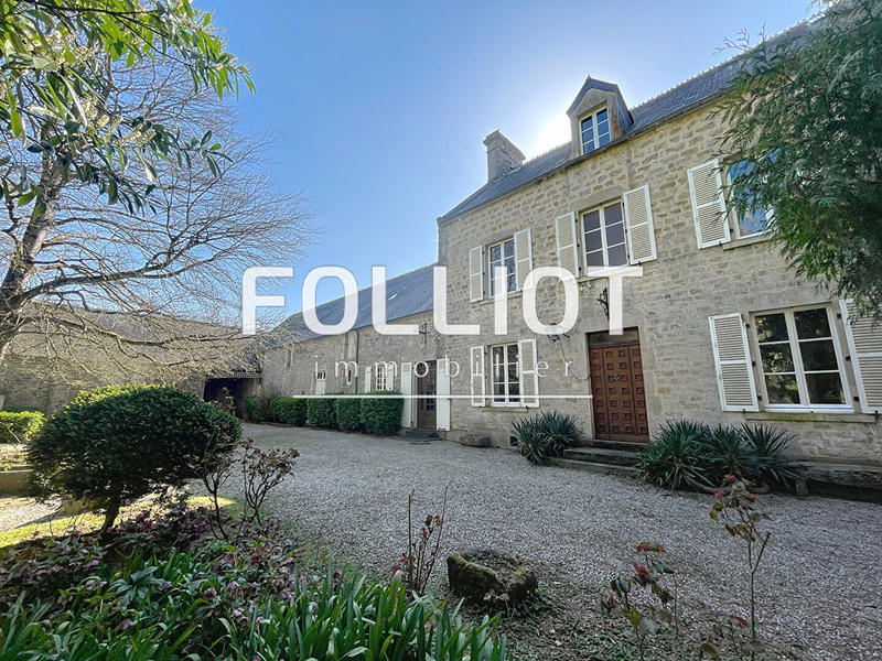 Maison - 200 m² - 8 pièces