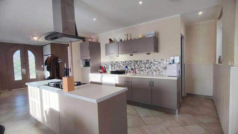 Maison - 195 m² - 7 pièces