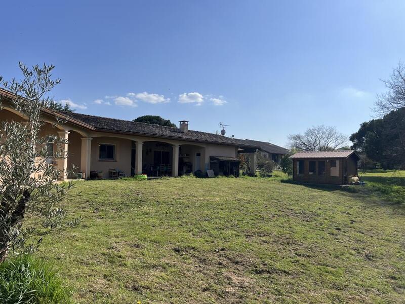 Propriété - 140 m² - 7 pièces