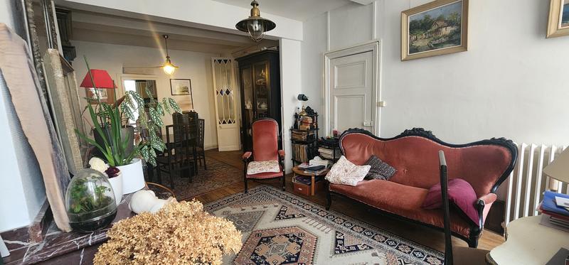 Appartement bourgeois - 104 m² - 4 pièces