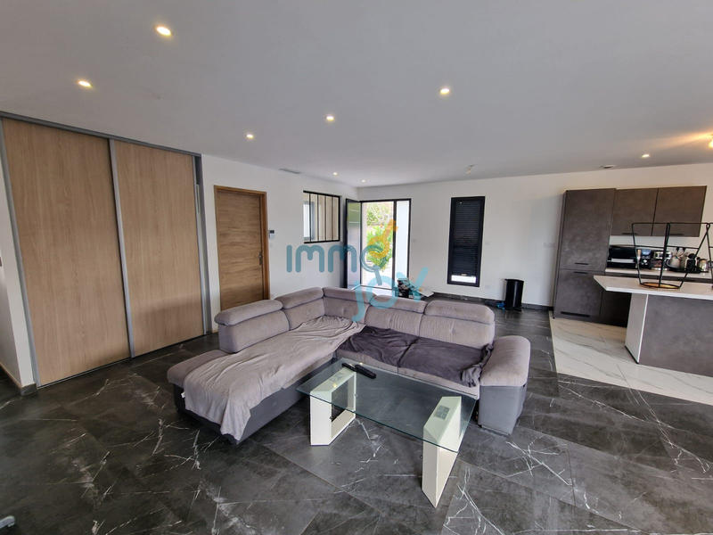 Villa - 140 m² - 5 pièces