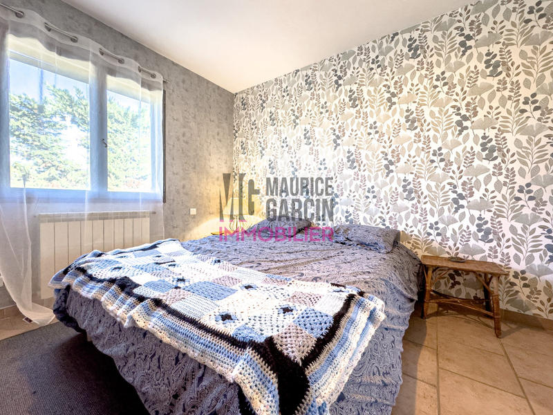 Maison - 213 m² - 7 pièces