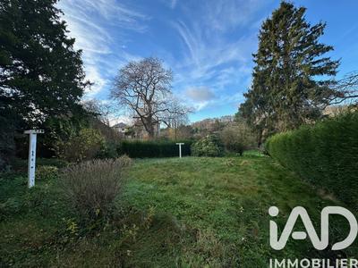 Maison - 186 m² - 8 pièces