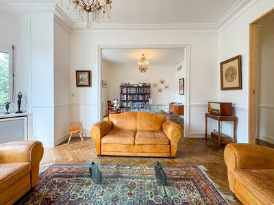 Appartement - 137 m² - 6 pièces