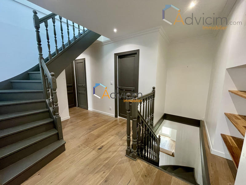 Maison - 175 m² - 6 pièces