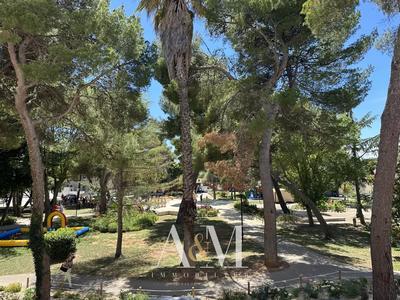 Appartement - 92 m² - 4 pièces