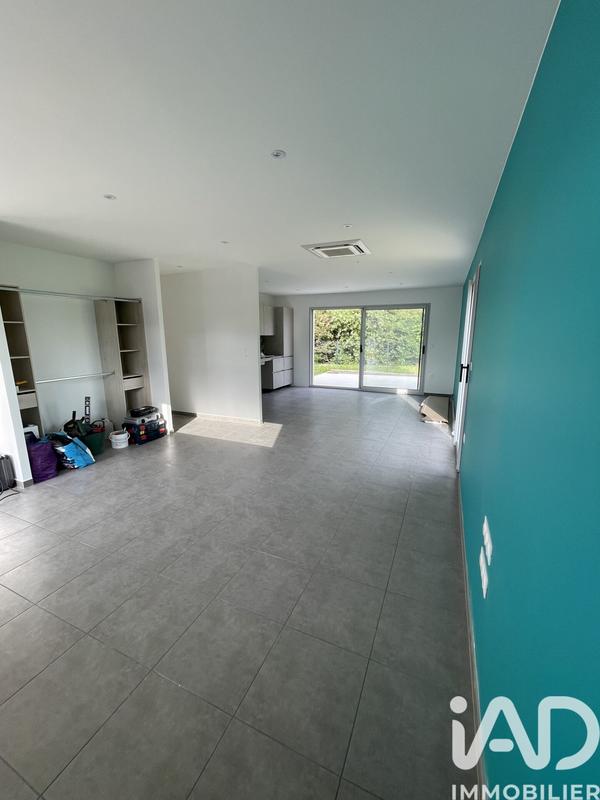 Maison - 99 m² - 4 pièces