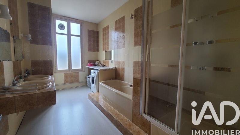 Maison de ville - 259 m² - 9 pièces