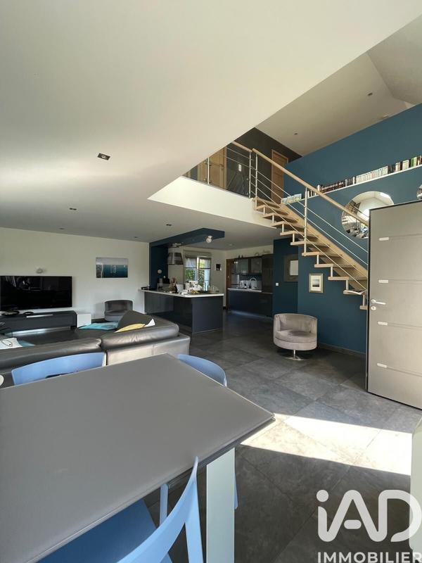 Maison - 174 m² - 7 pièces