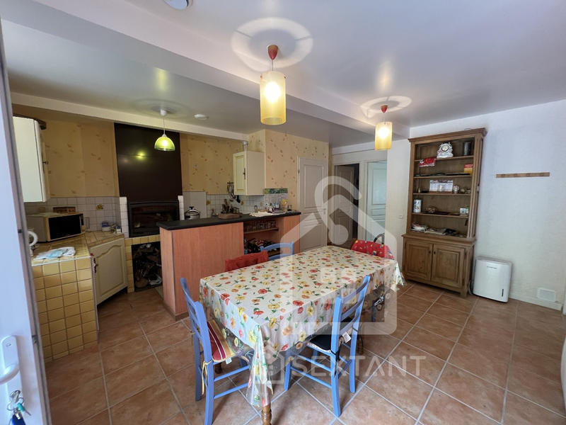 Maison - 194 m² - 14 pièces