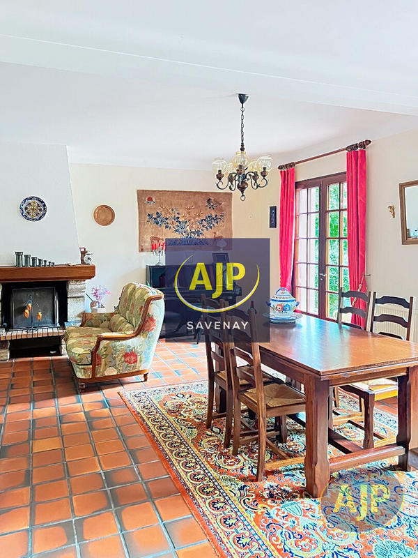 Maison - 143 m² - 6 pièces