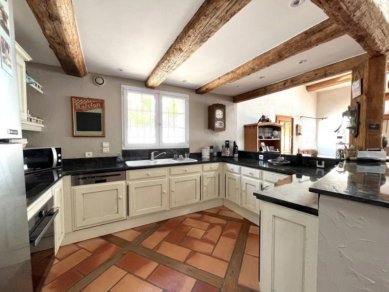 Maison - 193 m² - 5 pièces