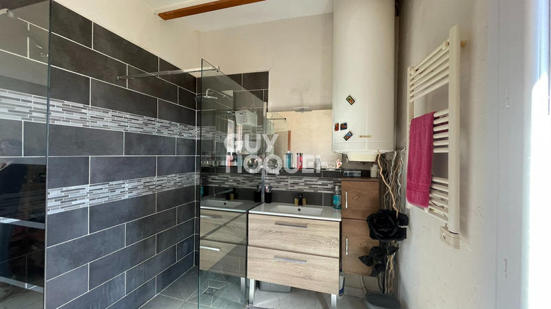 Appartement - 85 m² - 5 pièces