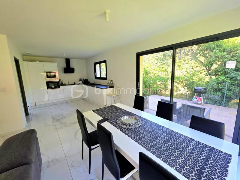 Villa - 92 m² - 4 pièces